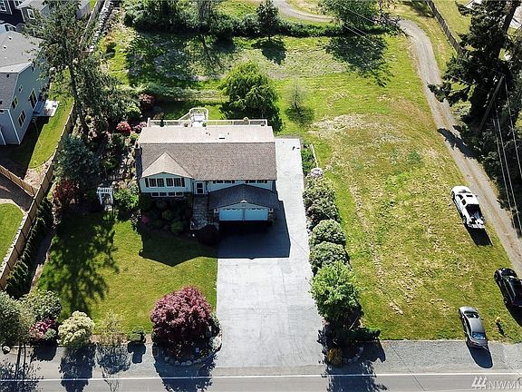 2nd image of 3816 83rd Ave NE