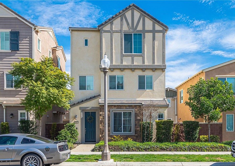 1st image of 16087 Alpine Meadows Ave