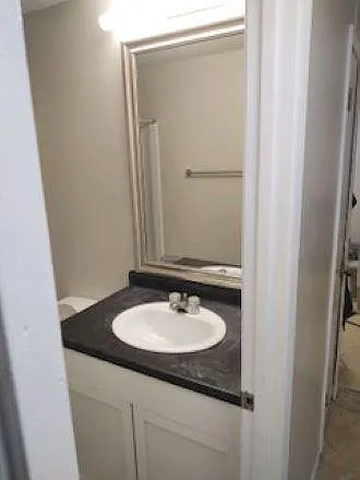 2 bed, 913 sqft, $1,500 — Photo 3