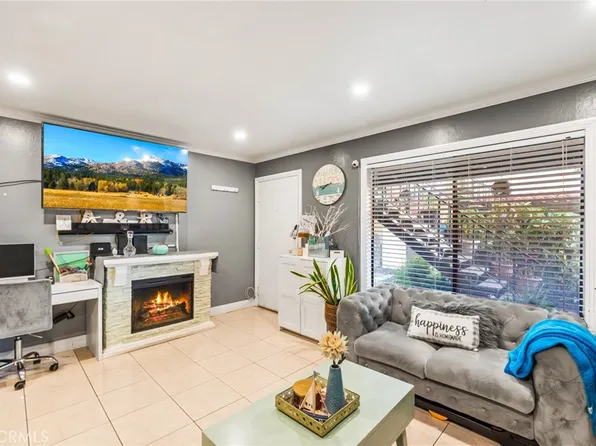 3933 W McFadden Ave APT C, Santa Ana, CA 92704