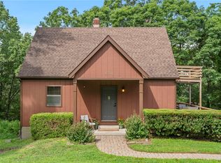 8311 Hickory Tree Ln, Rogers, AR 72756