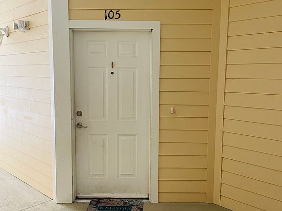 3rd image of 4908 Key Lime Dr Unit 105