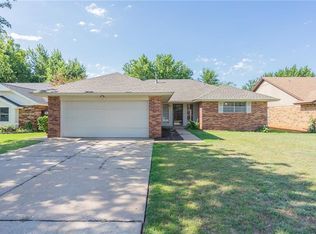 2424 Pinon Pl, Edmond, OK 73013