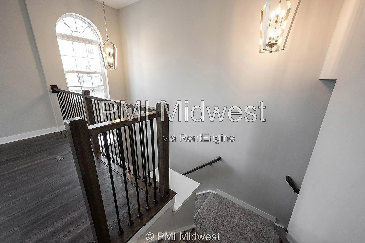3 bed, 3.5 bath, 2070 sqft, $2,649 — Photo 4