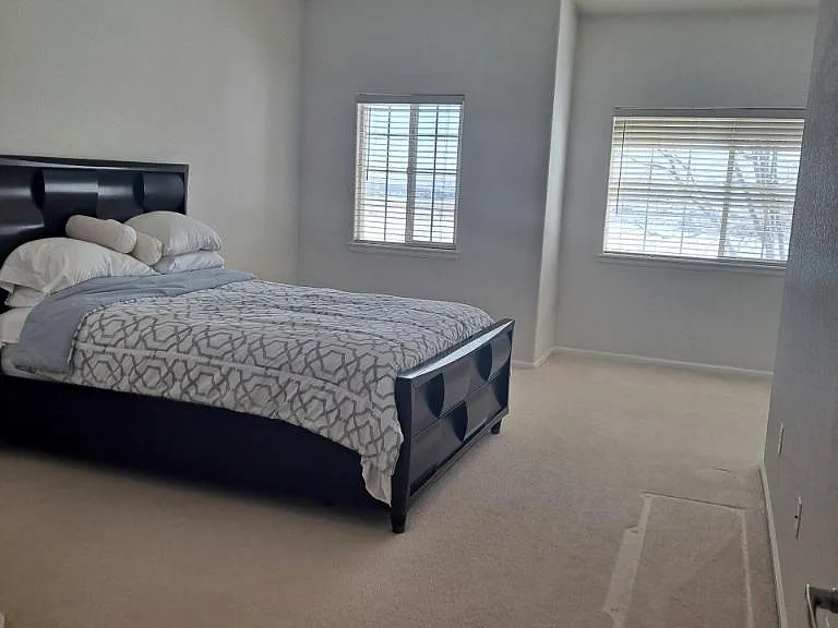 5002 Northern Lights Dr — Photo 8