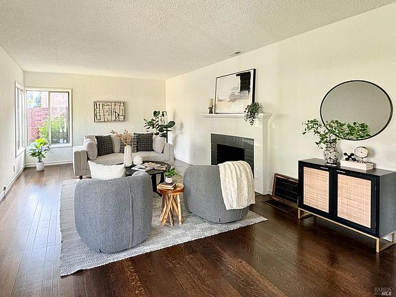 5th image of 1409 Ensign Avenue