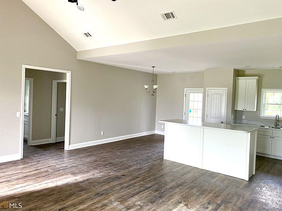 4th image of 205 Tavern Ln #42