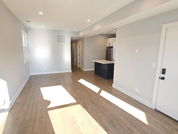 2nd image of 3454 W Belmont Ave #2