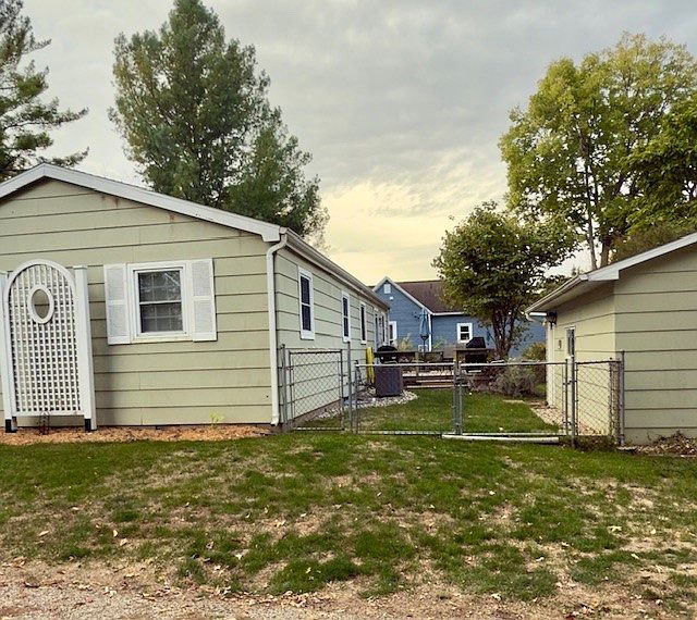 2nd image of 636 A St
