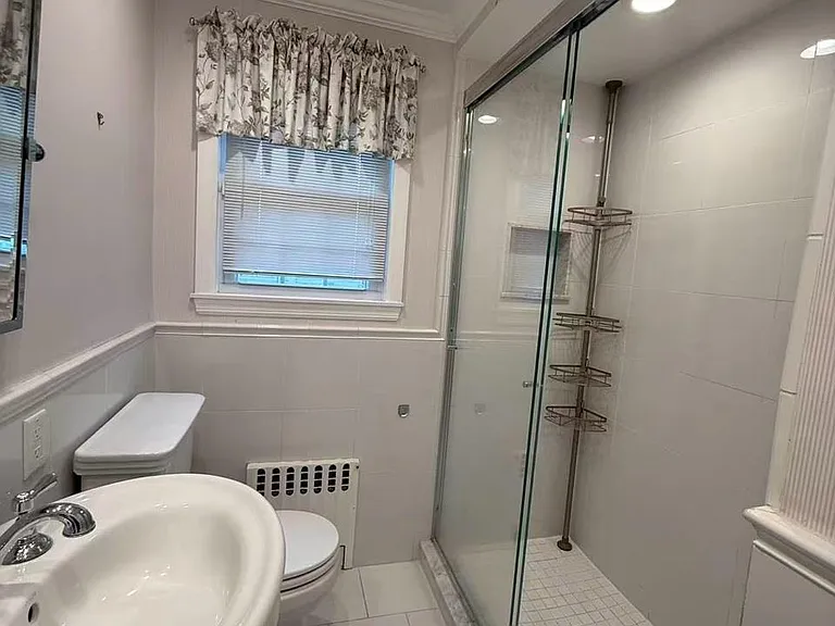 60 Highland Ave — Photo 9