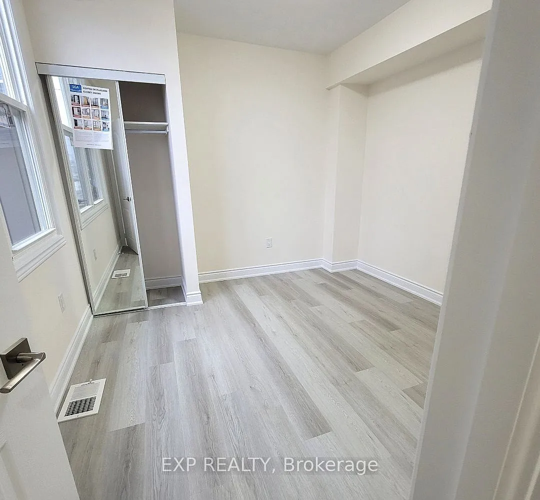 2 bed, $1,650 — Photo 4
