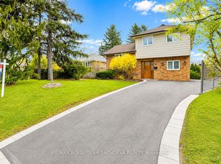 63 Lawson Rd, Toronto, ON M1C2J1