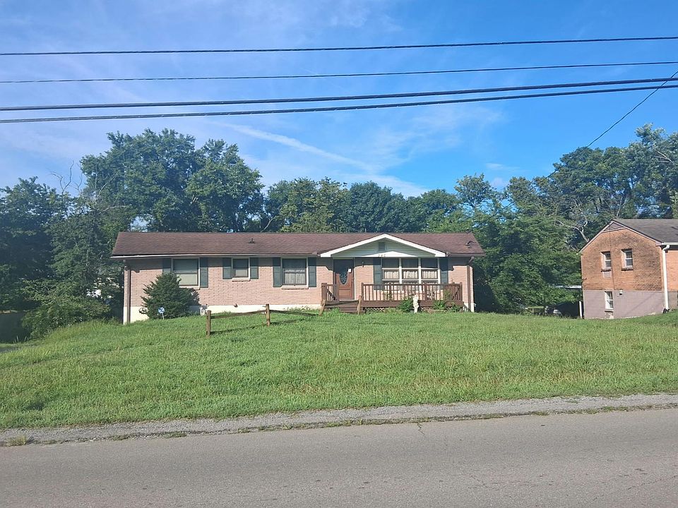 1st image of 240 Jacksonian Dr