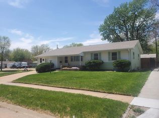 3704 E Ave, Kearney, NE 68847
