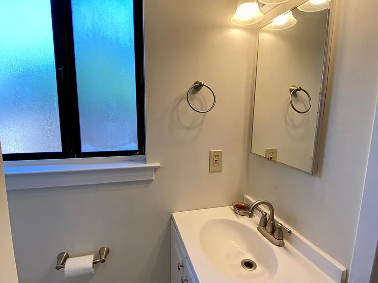 1135 5th St #1 — Photo 7