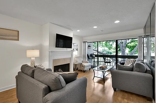 12100 Melville Dr Photo 1