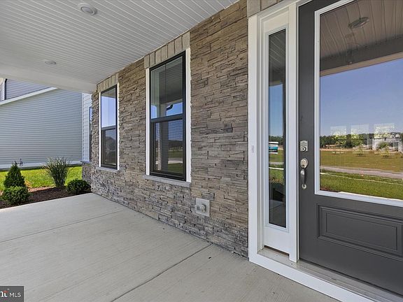 2nd image of 34120 Hornbeam Dr