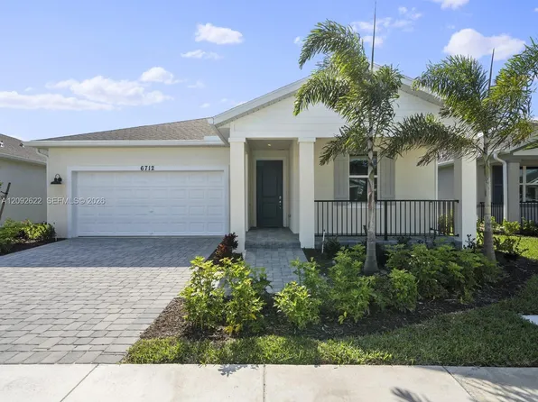 6712 NW Cloverdale Ave, Port Saint Lucie, FL 34987