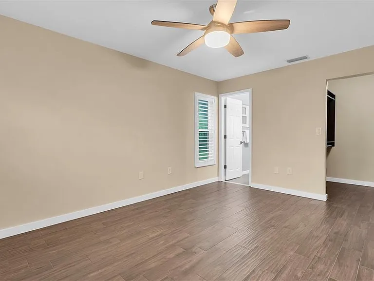 3203 Charter Club Dr #B — Photo 24