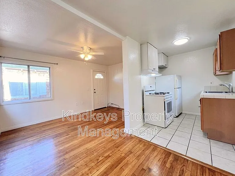 5044 Muir Ave — Photo 5