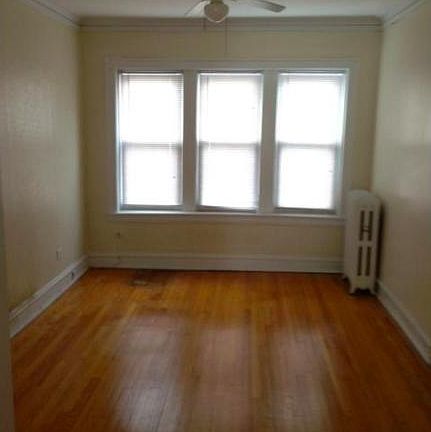 3rd image of 4859 N Paulina St #2E