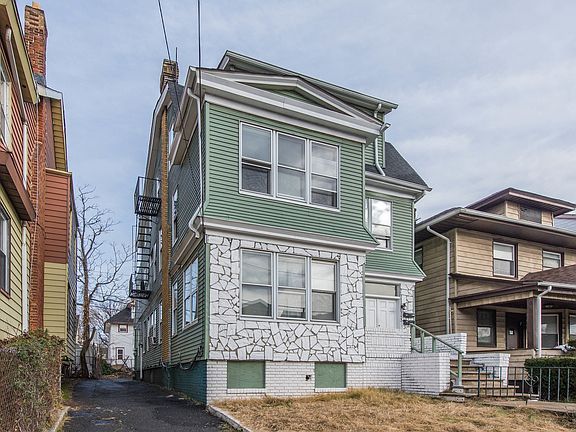 2nd image of 149 Mapes Avenue # 2nd Fl 3rd