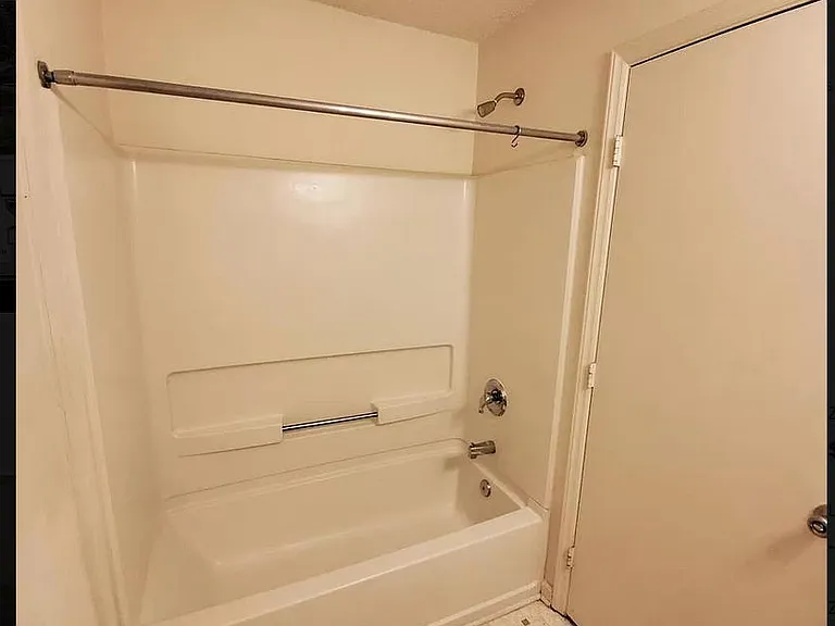 1140 Carlton Ave #102 — Photo 6