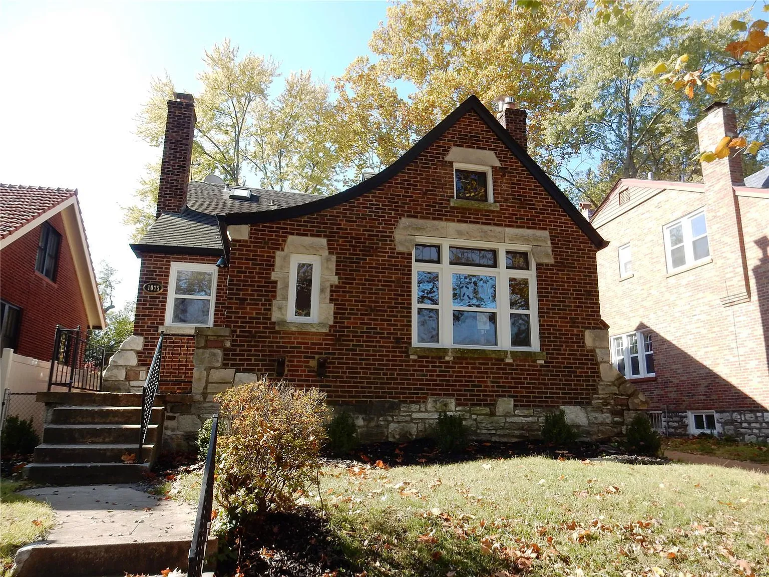 1075 Midland Blvd photo 1