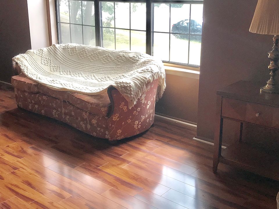 brand new floors 9/22