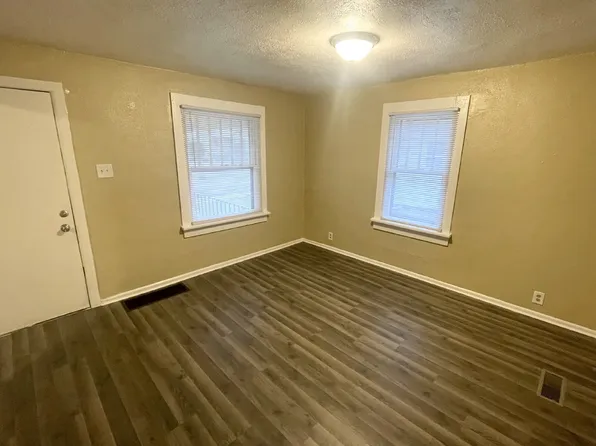 2232 Arrow Ave, Anderson, IN 46016