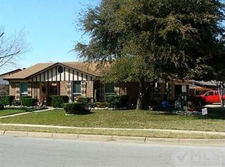 6200 Skylark Ln, Watauga, TX 76148