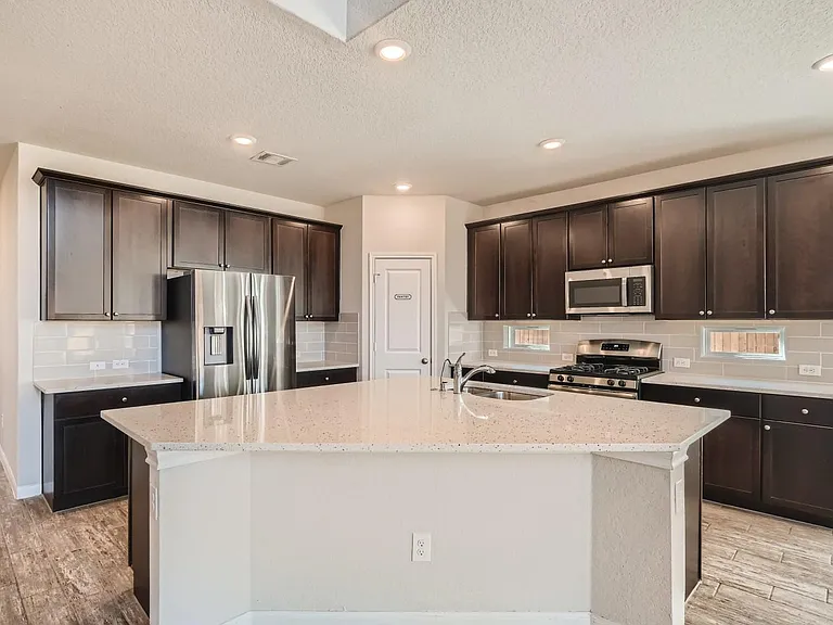 5442 Black Walnut — Photo 22