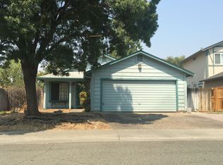 2 Glacier Peak Ln, Chico, CA 95973