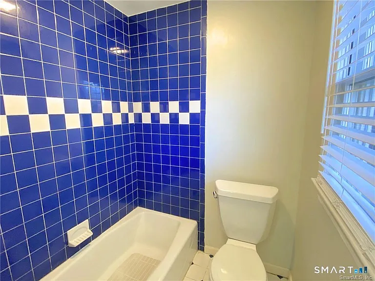 135 Ridgeley Ave — Photo 10