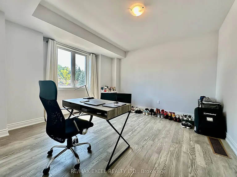 8 Alan Williams Trl — Photo 3