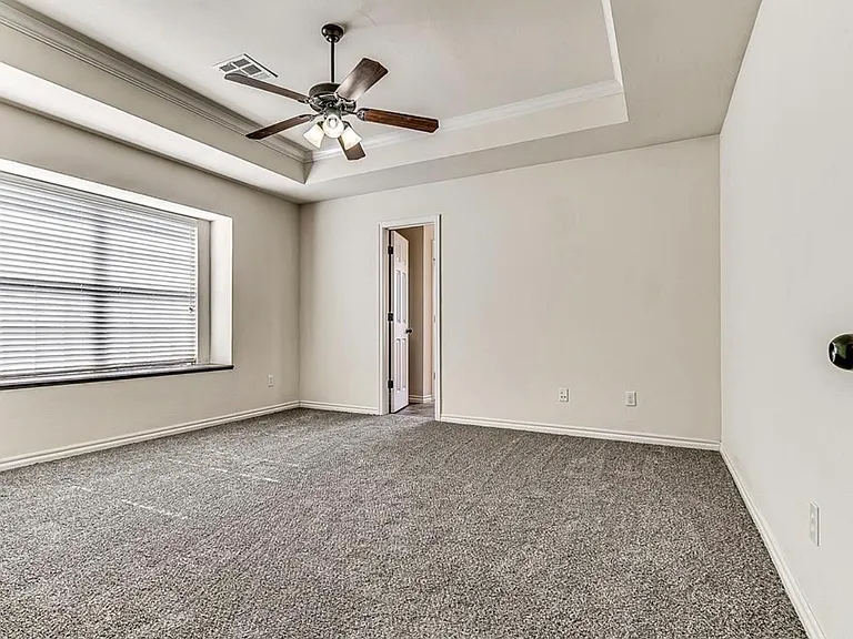 309 Dollina Dr — Photo 12