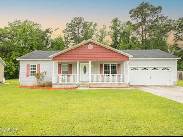 104 Hawsboro Ct, Jacksonville, NC 28540