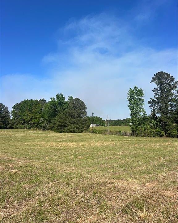 2nd image of 1916 Fairfield Rd