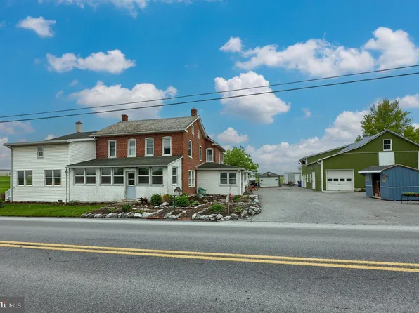 706 N Shirk Rd, New Holland, PA 17557