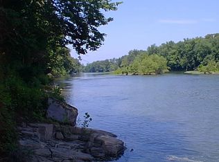 59 Pattys Pl, Falling Waters, WV 25419