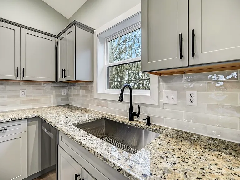 629 Prescott Ave #1 — Photo 9