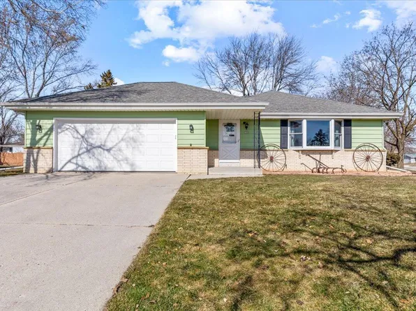 202 West Bridge STREET, Grafton, WI 53024