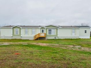 511 Texas Oak Dr, Cedar Creek, TX 78612