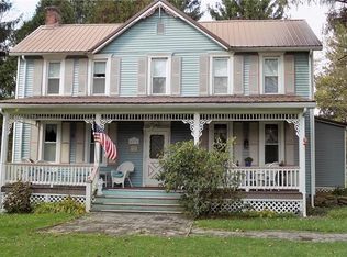 667 Elliotsville Rd, Farmington, PA 15437