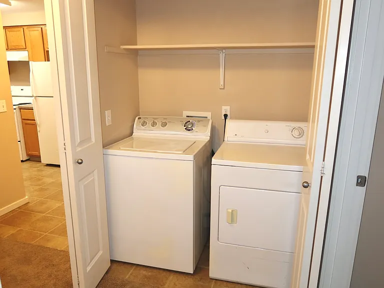 Vineyard Apartments — Photo 17