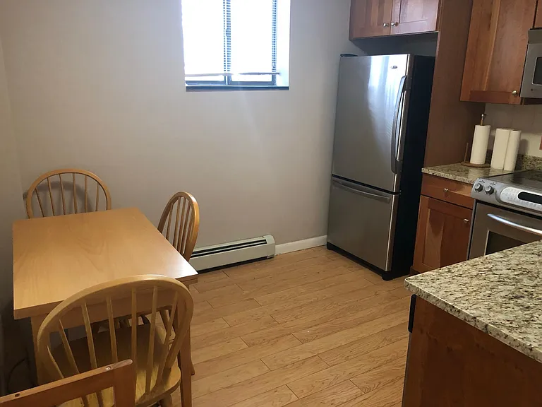 5 Centre St #11 — Photo 8