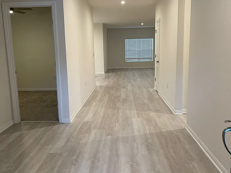 113 Hamlet Loop — Photo 2