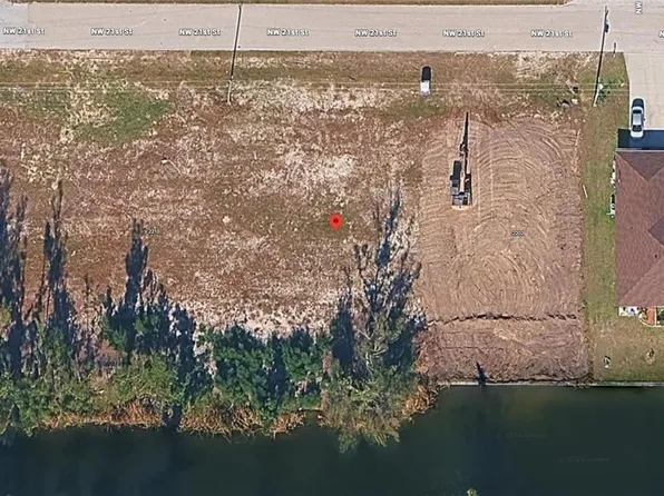 2206 NW 21st St, Cape Coral, FL 33993