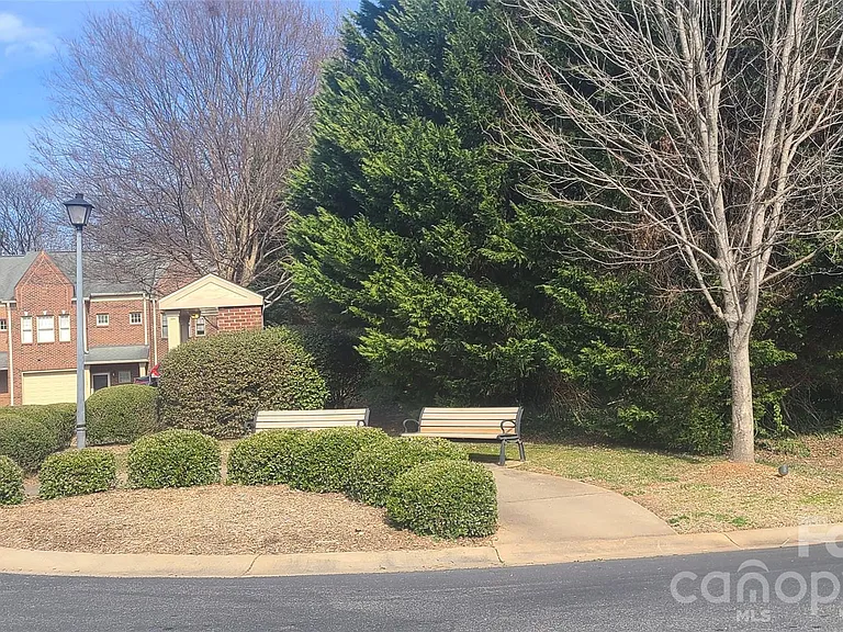 4670 Dabney Vigor Dr — Photo 14