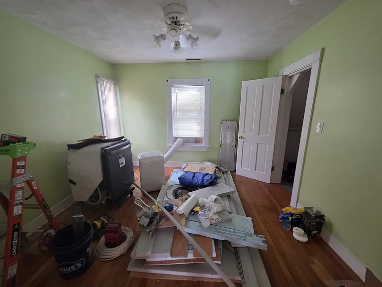 32 S Walker St #2 — Photo 7